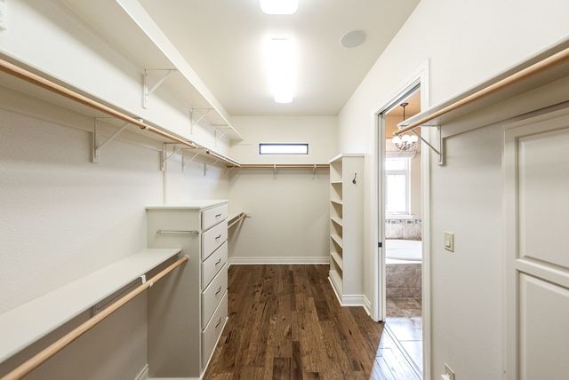 2916 Rock Barn Dr, Kerrville, TX 78028