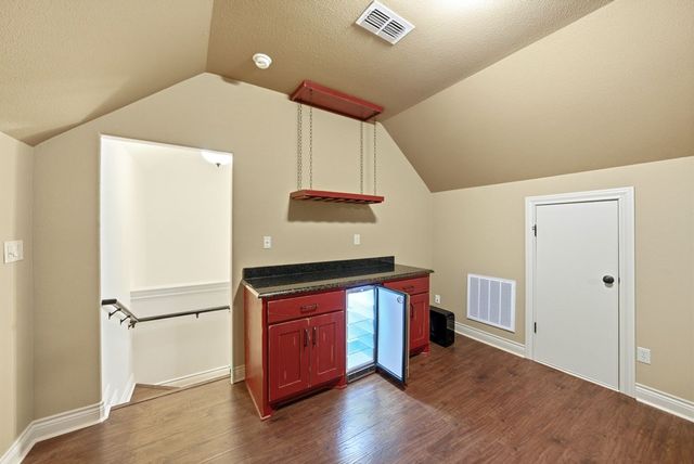 2916 Rock Barn Dr, Kerrville, TX 78028