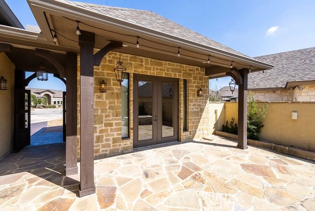2916 Rock Barn Dr, Kerrville, TX 78028