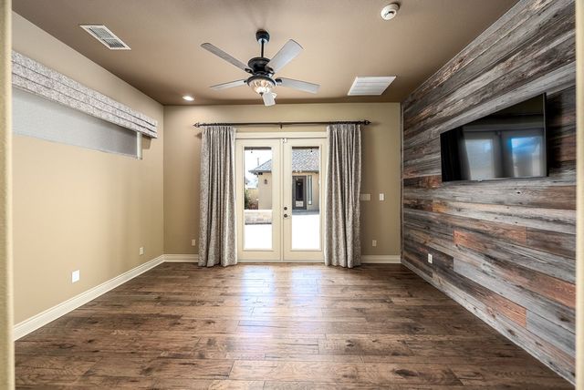 2916 Rock Barn Dr, Kerrville, TX 78028