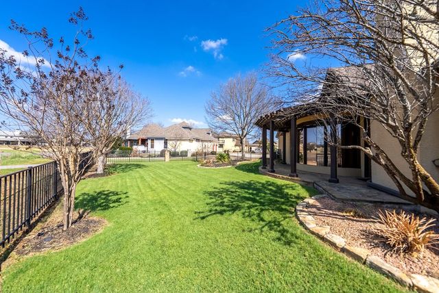 2916 Rock Barn Dr, Kerrville, TX 78028