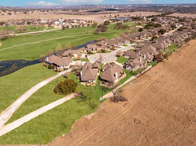 2916 Rock Barn Dr, Kerrville, TX 78028