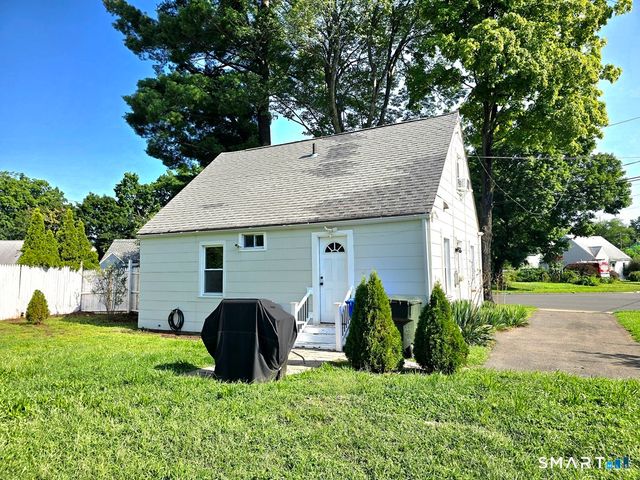 41 Hockanum Drive, East Hartford, CT 06118