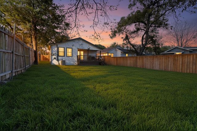 912 S Brighton Avenue, Dallas, TX 75208