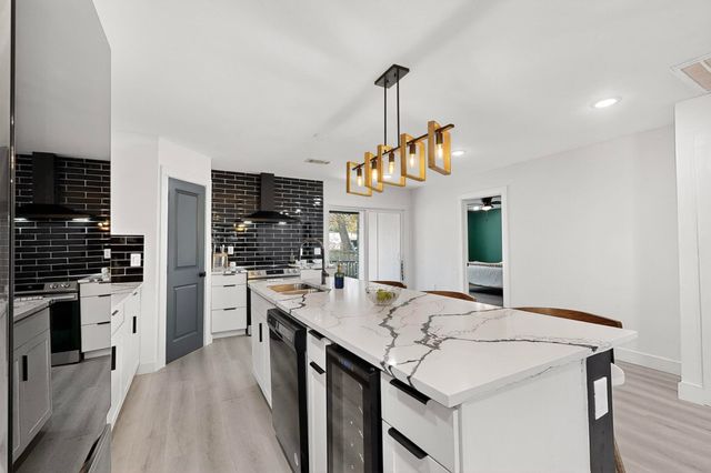 912 S Brighton Avenue, Dallas, TX 75208