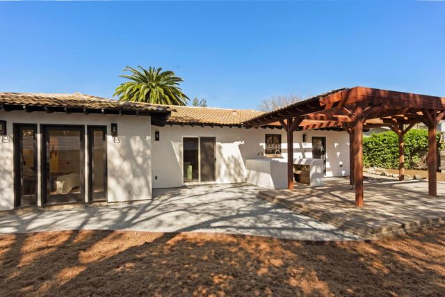 4664 Ladera Way, Carmichael, CA 95608