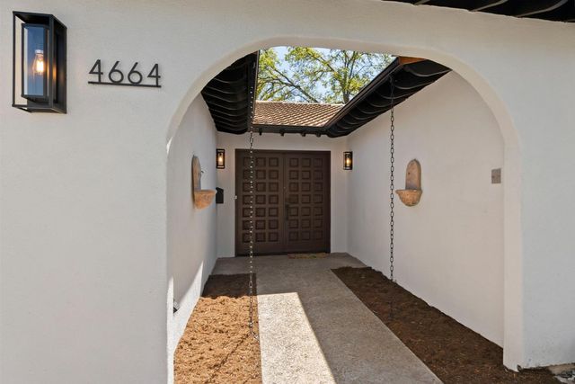 4664 Ladera Way, Carmichael, CA 95608