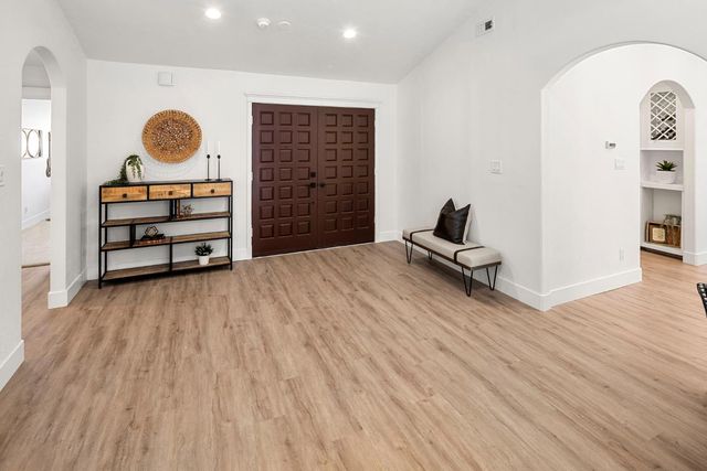 4664 Ladera Way, Carmichael, CA 95608