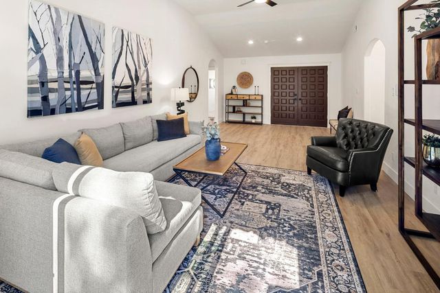 4664 Ladera Way, Carmichael, CA 95608