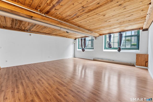 68 Thermos Avenue 223B, Norwich, CT 06360