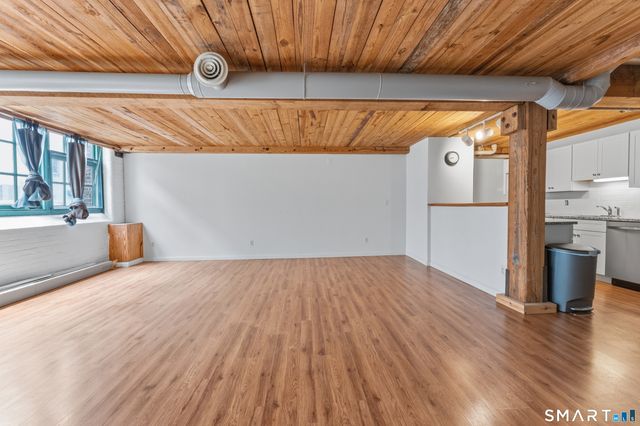 68 Thermos Avenue 223B, Norwich, CT 06360