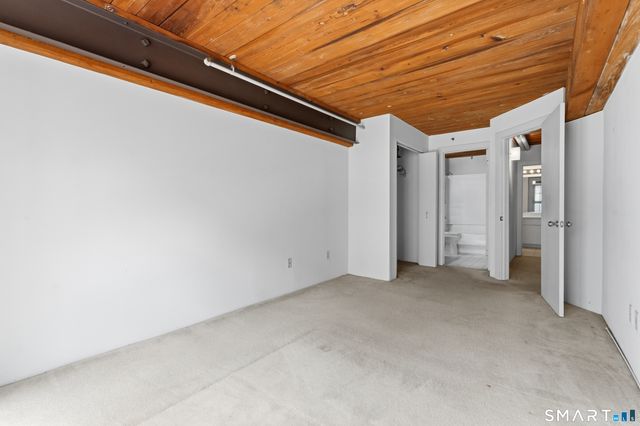 68 Thermos Avenue 223B, Norwich, CT 06360
