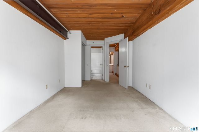 68 Thermos Avenue 223B, Norwich, CT 06360