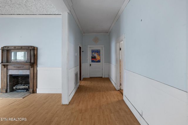 427 E Oak Hill Ave, Knoxville, TN 37917