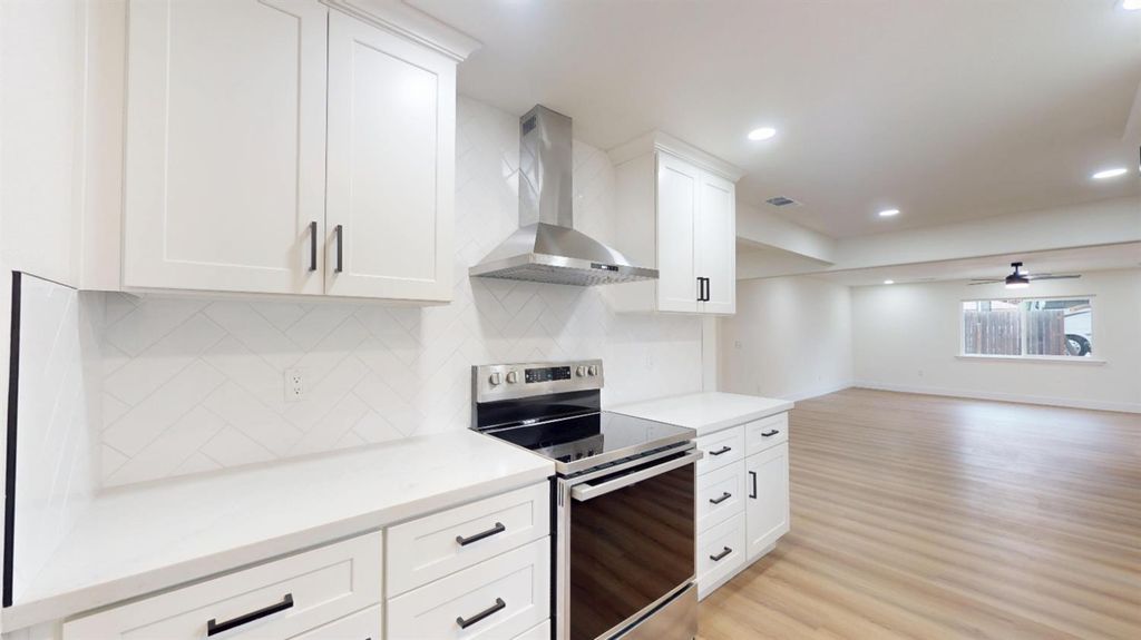 Image 5 of property listing at 11850 Topper Road, Madera, CA 93636