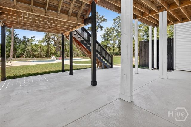 447 Sterling Woods Drive, Richmond Hill, GA 31324