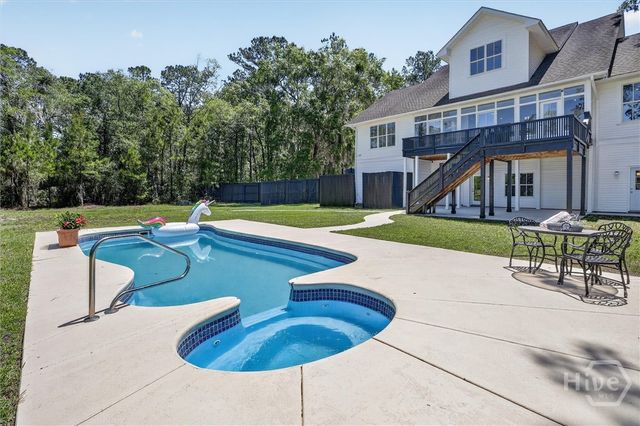 447 Sterling Woods Drive, Richmond Hill, GA 31324