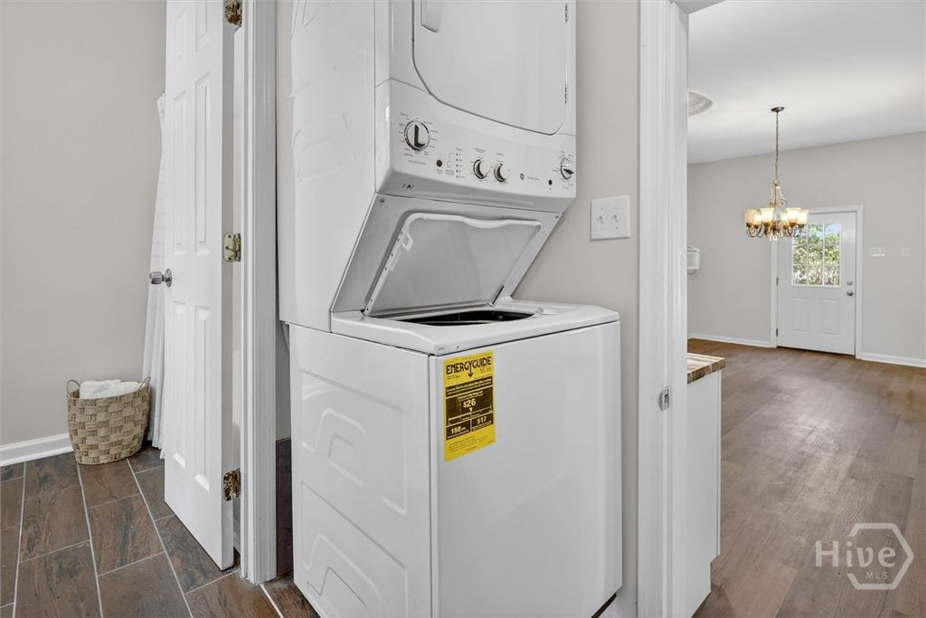 Image 39 of property listing at 447 Sterling Woods Drive, Richmond Hill, GA 31324