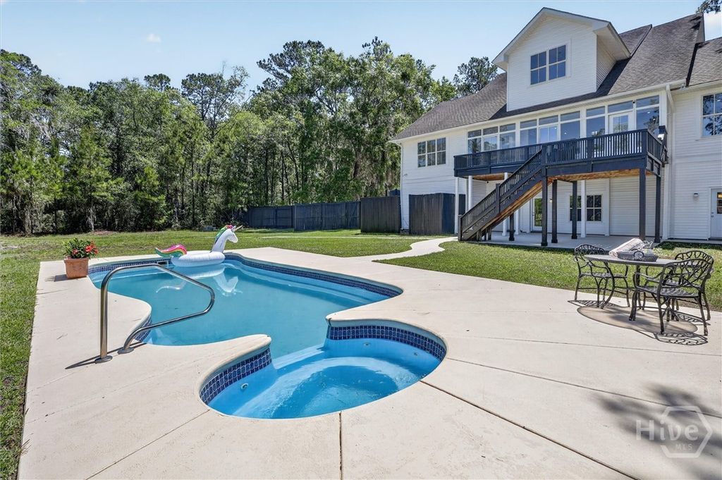 Image 46 of property listing at 447 Sterling Woods Drive, Richmond Hill, GA 31324