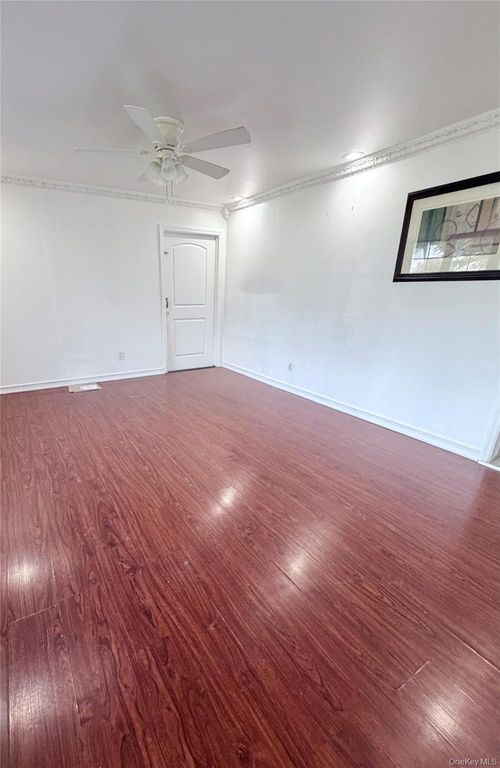 - Miller Road 1st Floor, Hicksville, NY 11801
