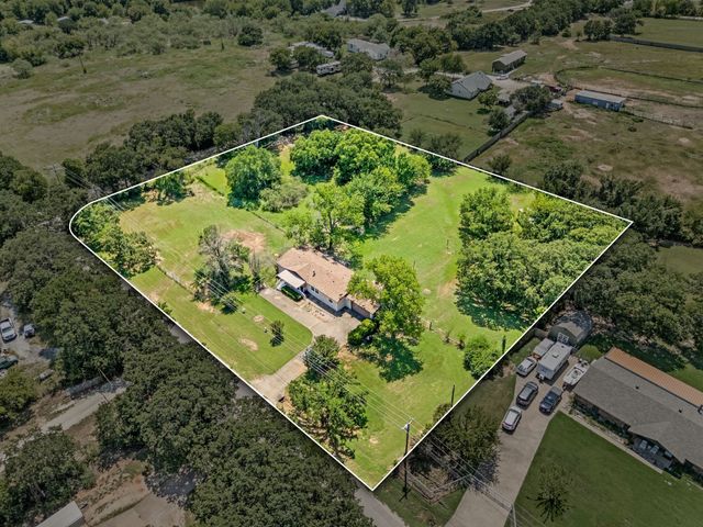 212 H And O, Alvarado, TX 76009