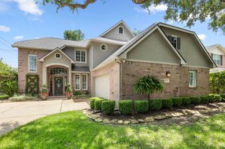 3122 Five Oaks Drive, Missouri City, TX 77459