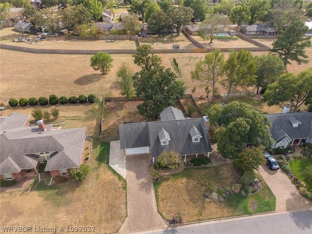2308 Crosshill Road, Fort Smith, AR 72908