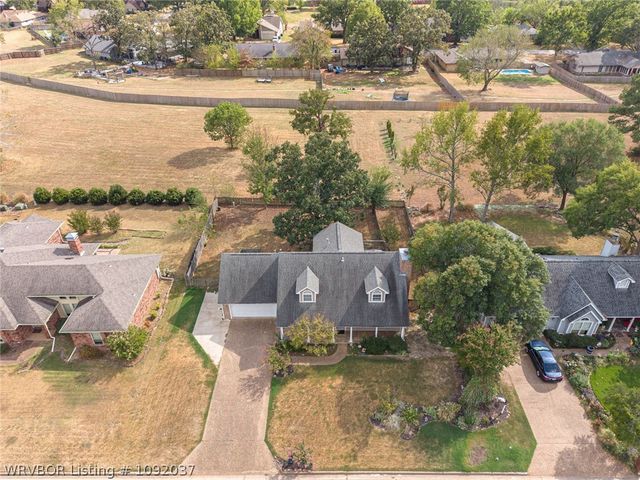 2308 Crosshill Road, Fort Smith, AR 72908