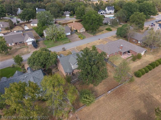 2308 Crosshill Road, Fort Smith, AR 72908