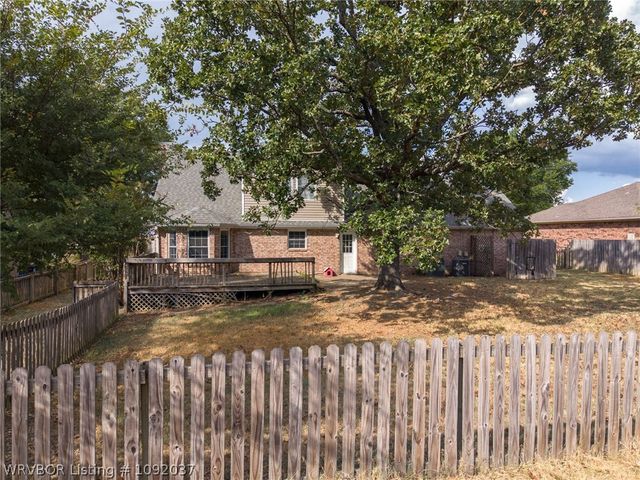 2308 Crosshill Road, Fort Smith, AR 72908