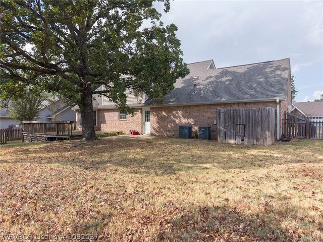 2308 Crosshill Road, Fort Smith, AR 72908