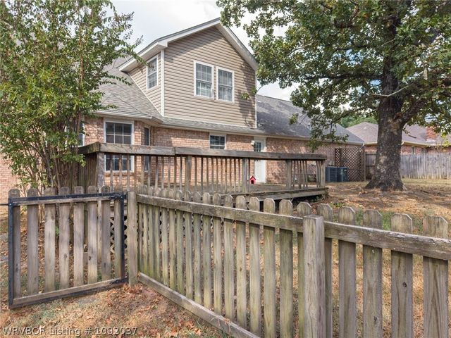 2308 Crosshill Road, Fort Smith, AR 72908