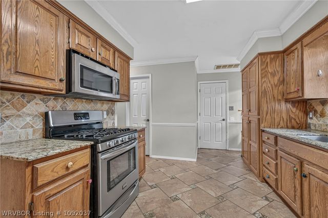 2308 Crosshill Road, Fort Smith, AR 72908