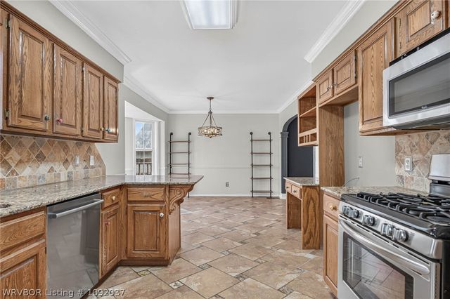 2308 Crosshill Road, Fort Smith, AR 72908