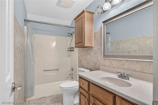 2308 Crosshill Road, Fort Smith, AR 72908
