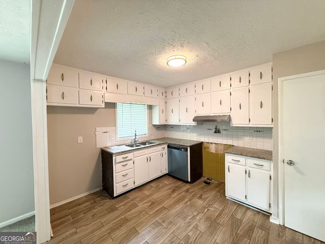 4392 Cedar Ridge Trail, Stone Mountain, GA 30083