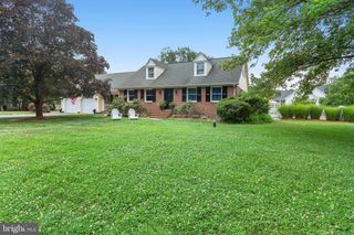 201 RIVER RD, Chestertown, MD 21620