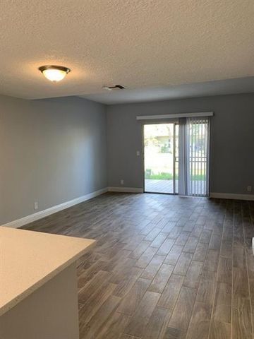 125 SW 3rd Street, Pompano Beach, FL 33060