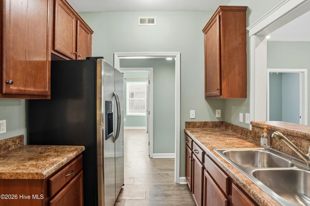 115 Covil Avenue Unit 102, Wilmington, NC 28403