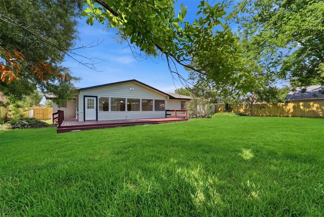 114 Caldwell Street, Baytown, TX 77520