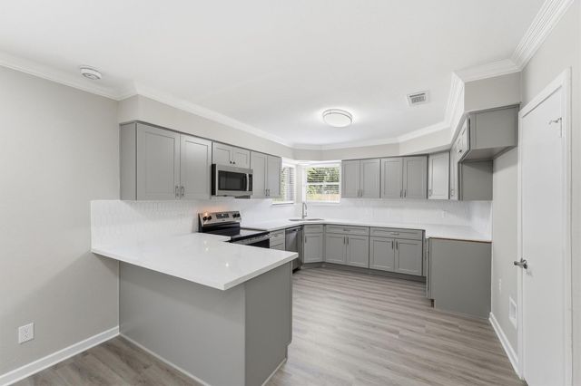 114 Caldwell Street, Baytown, TX 77520
