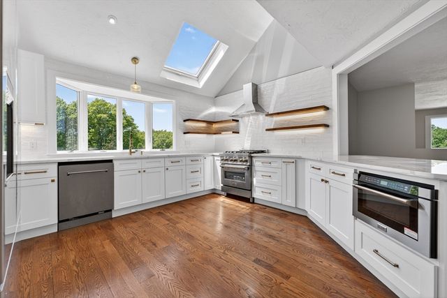 199 John Wise Avenue, Essex, MA 01929