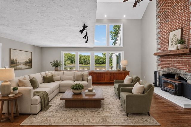 199 John Wise Avenue, Essex, MA 01929