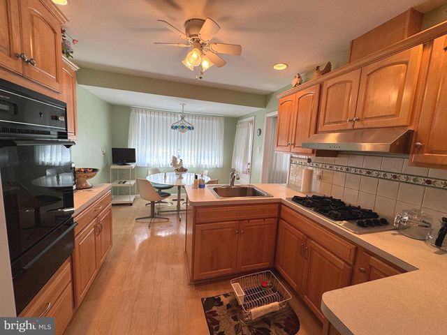 3814 BROOKVIEW RD, Philadelphia, PA 19154