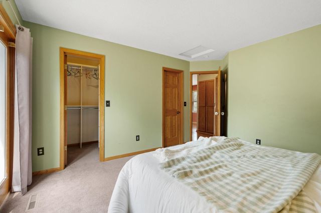 10283 Lee Drive, Eden Prairie, MN 55347