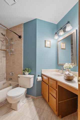 10283 Lee Drive, Eden Prairie, MN 55347