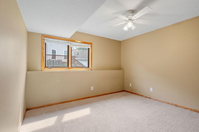 10283 Lee Drive, Eden Prairie, MN 55347
