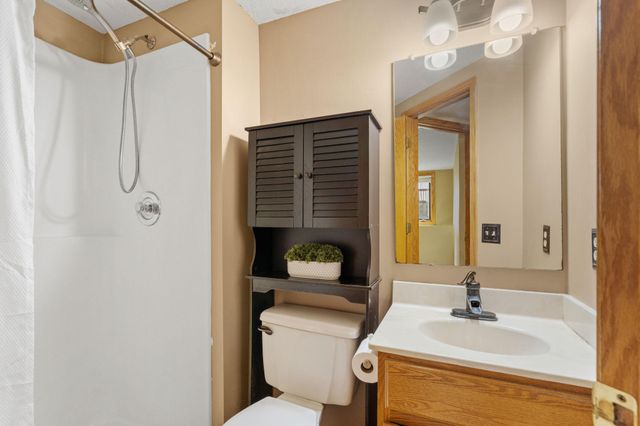 10283 Lee Drive, Eden Prairie, MN 55347
