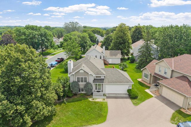 10283 Lee Drive, Eden Prairie, MN 55347