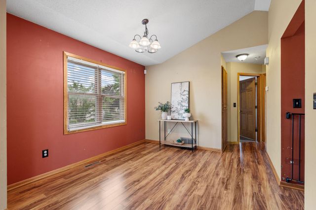 10283 Lee Drive, Eden Prairie, MN 55347
